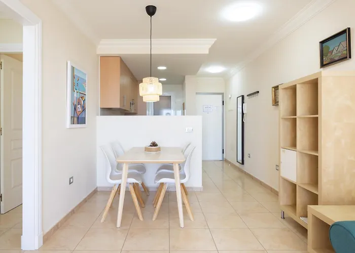 Home2book Amazing Sea Views & Terrace, El Poris Daire *